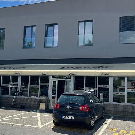 Kamel Club Restaurace A Penzion Olomouc Luaran gambar