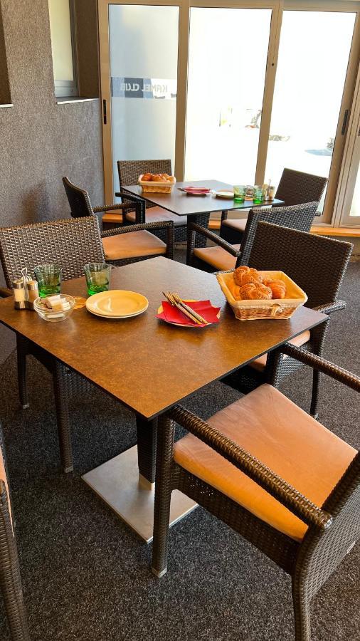Kamel Club Restaurace A Penzion Olomouc Luaran gambar